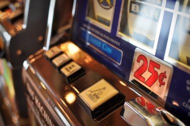 dwghoki deposit screen showing payment method options including DANA, OVO, GoPay, and bank transfers